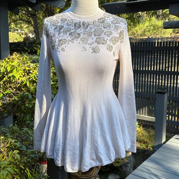 Oscar De La Renta Cream Beaded Sweater